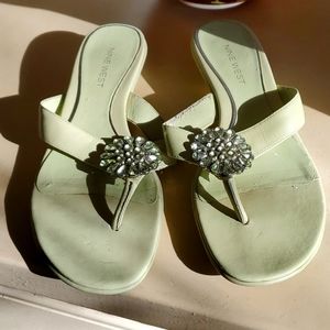 Nine west